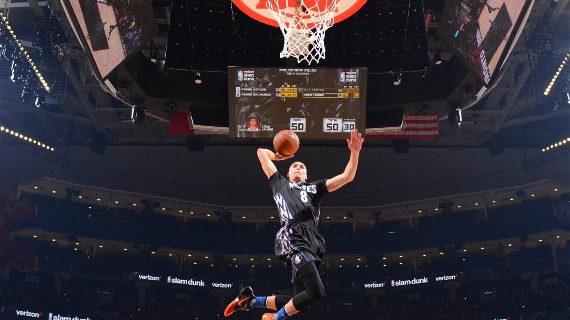 爱游戏体育官网-NBA总决赛东区半决赛 老鹰死磕至底，nba总决赛是东部和西部打吗